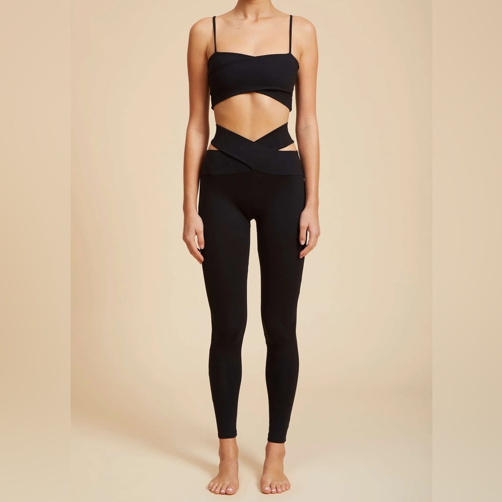Live The Process Black Leggings and bra